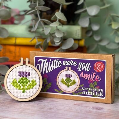 Kit de punto de cruz mini Matchbox 'El cardo te hace sonreír'