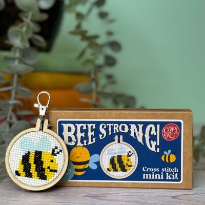 ´¡Sé fuerte!' Kit de punto de cruz Mini Matchbox