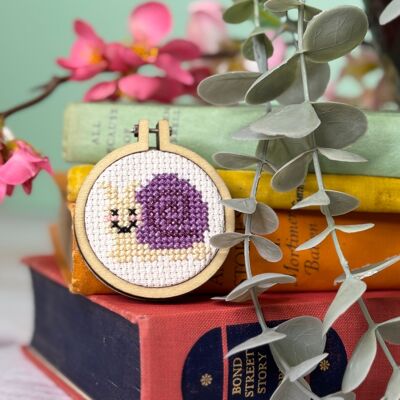´¡Vamos a celebrar!' Kit de punto de cruz Mini Matchbox