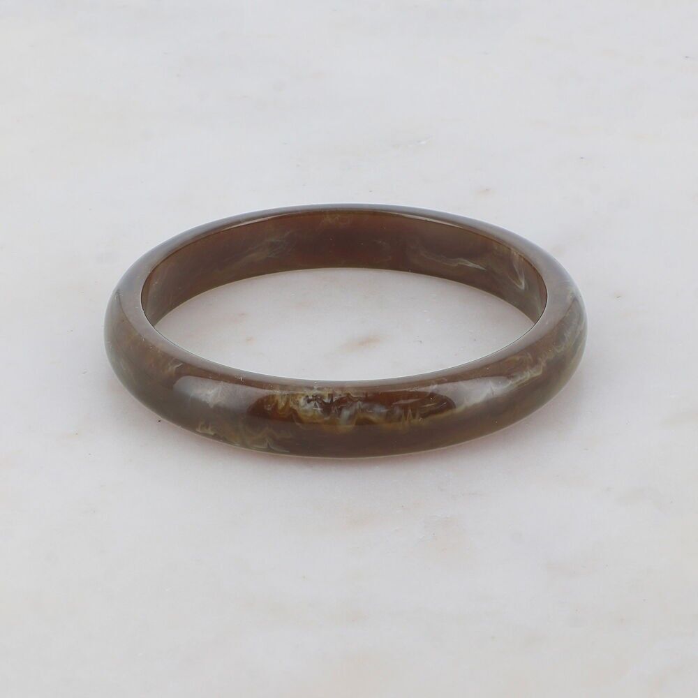 Geschlossener Harzrausch