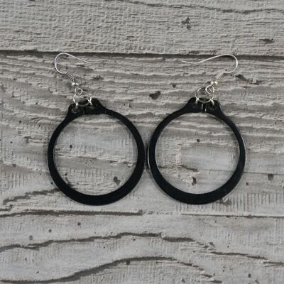 Große Ohrringe in Schwarz und Silber (Ringe)