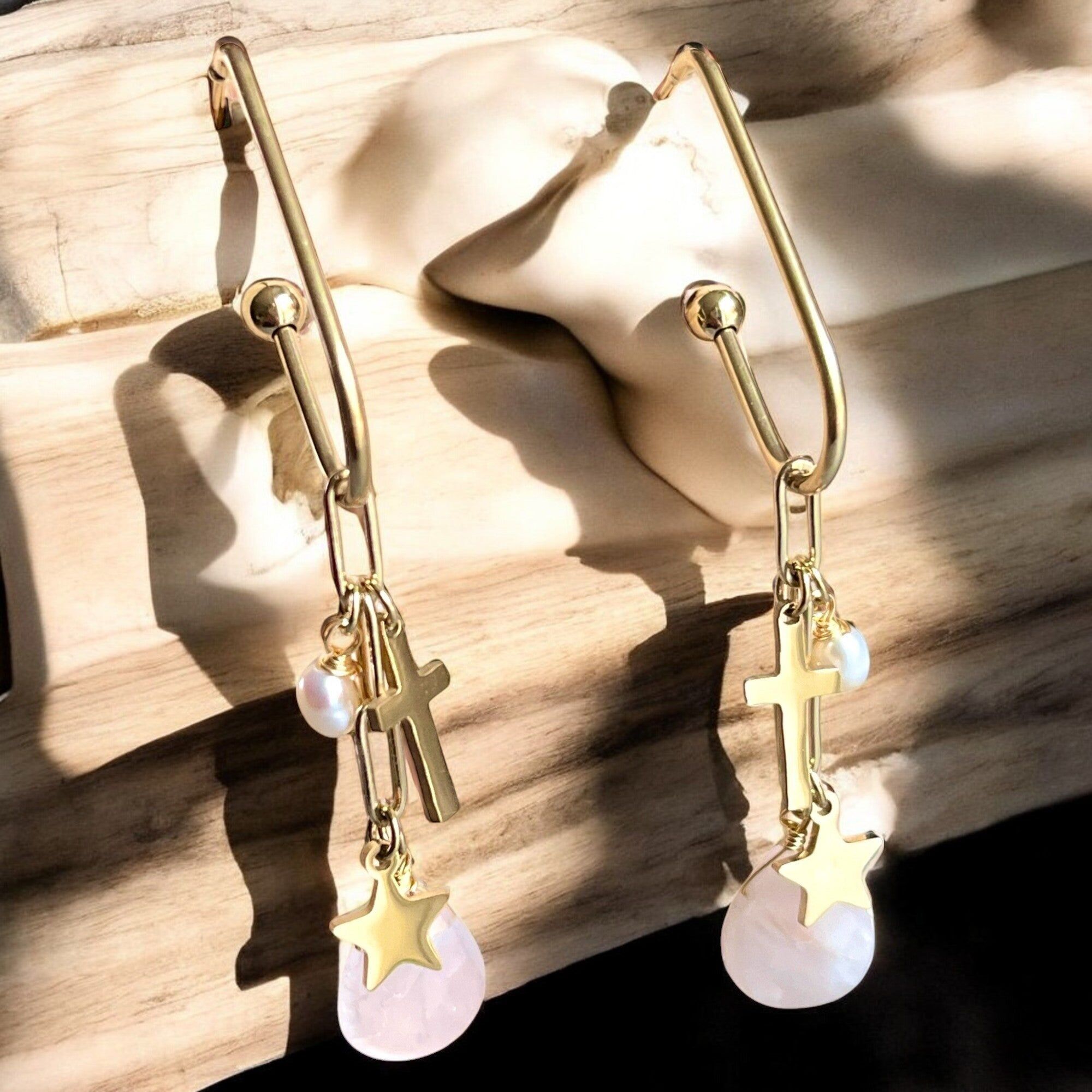 Orecchini "MARTINE" in acciaio inossidabile placcato oro fino e Quarzo rosa