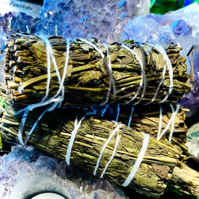 Paquete de menta, energía positiva, abundancia, esoterismo, ritual, magia, brujería.