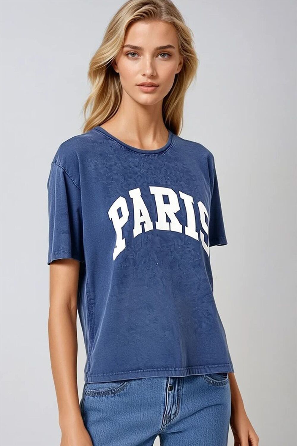 T-shirt rilassata blu navy Paris con lettere bianche