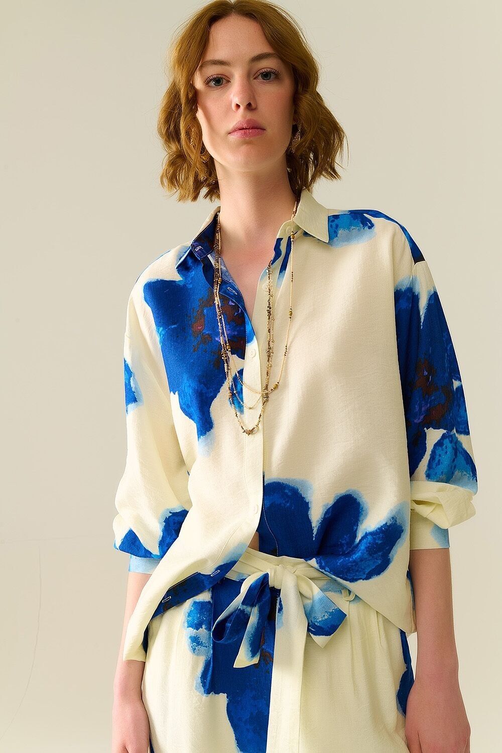 Relaxed Shirt in white With Blue Tropical Flower Print