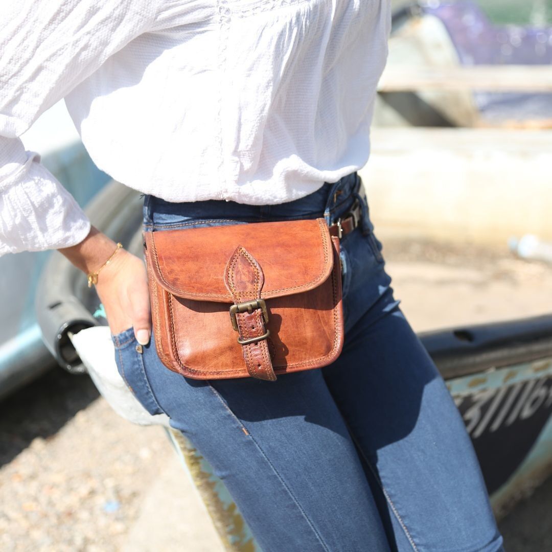 Buy wholesale BIG BELT adjustable soft leather fanny pack