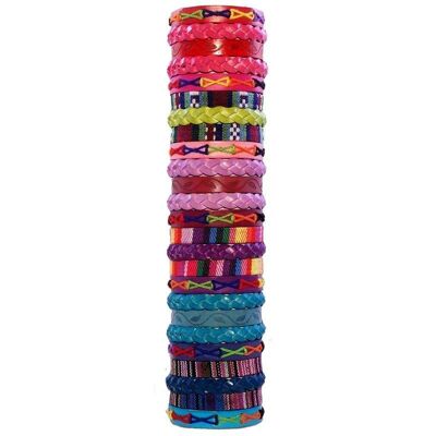 Braccialetti fatti a mano in similpelle e tessuto in vari colori