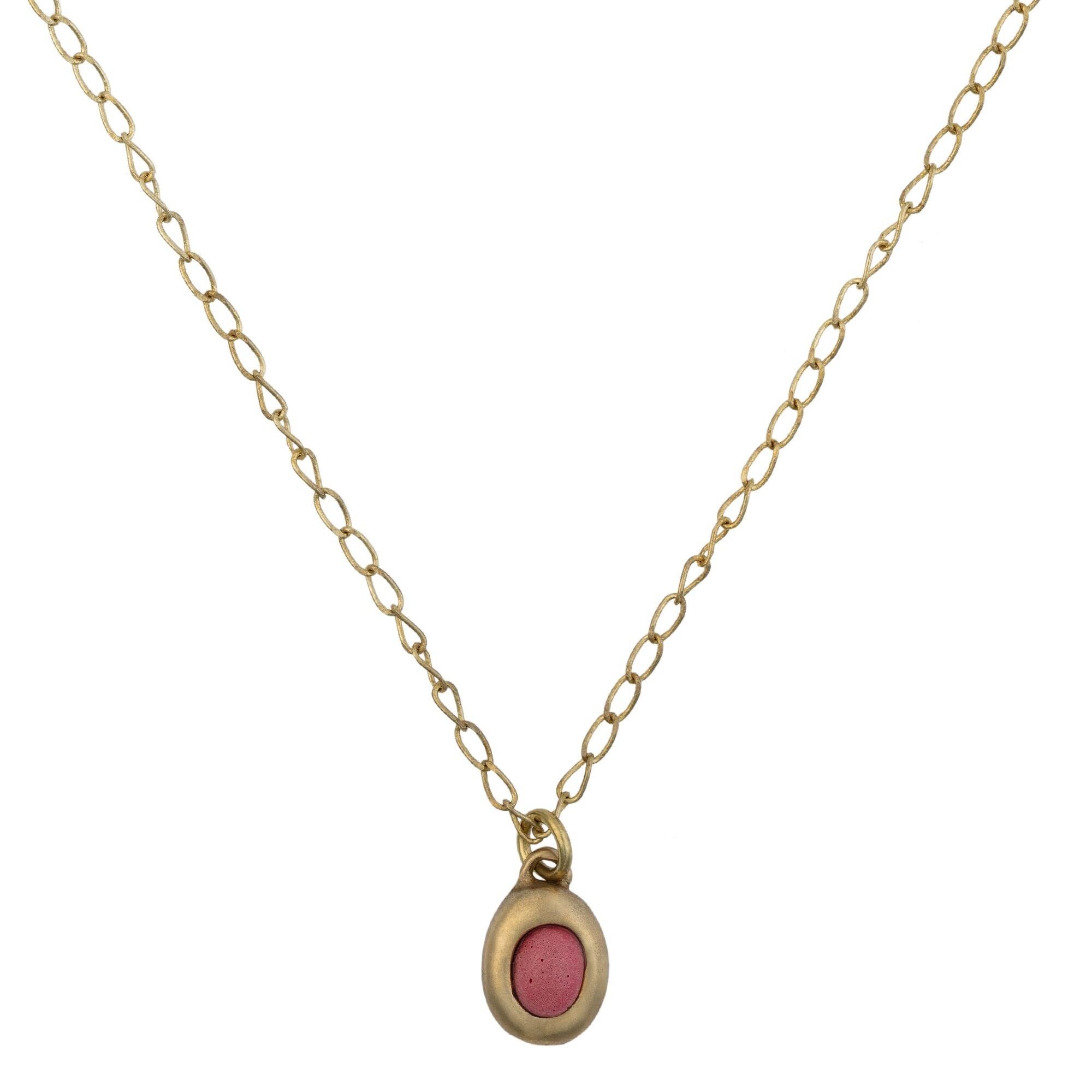 Goldene burgunderrote Halskette mit Anhänger