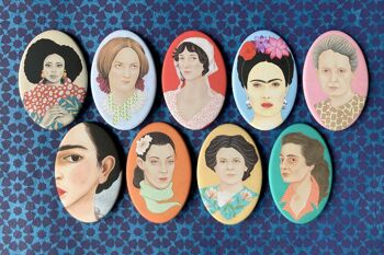 Broche culturelle Femmes - Frida Kahlo détail et son ebook culturel 5