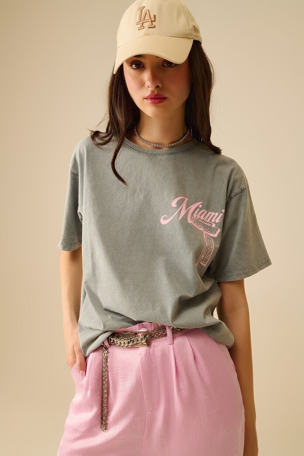 graues T-Shirt mit Miami-Logo-Print in Pink