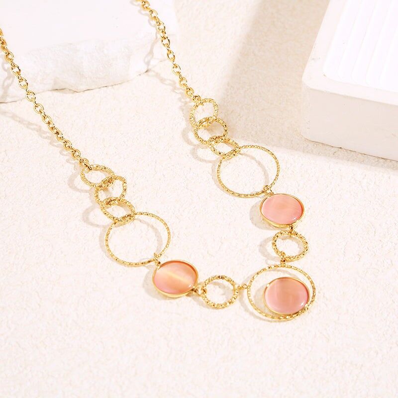 Collana a catena rotonda con 3 pietre rosa occhio di gatto