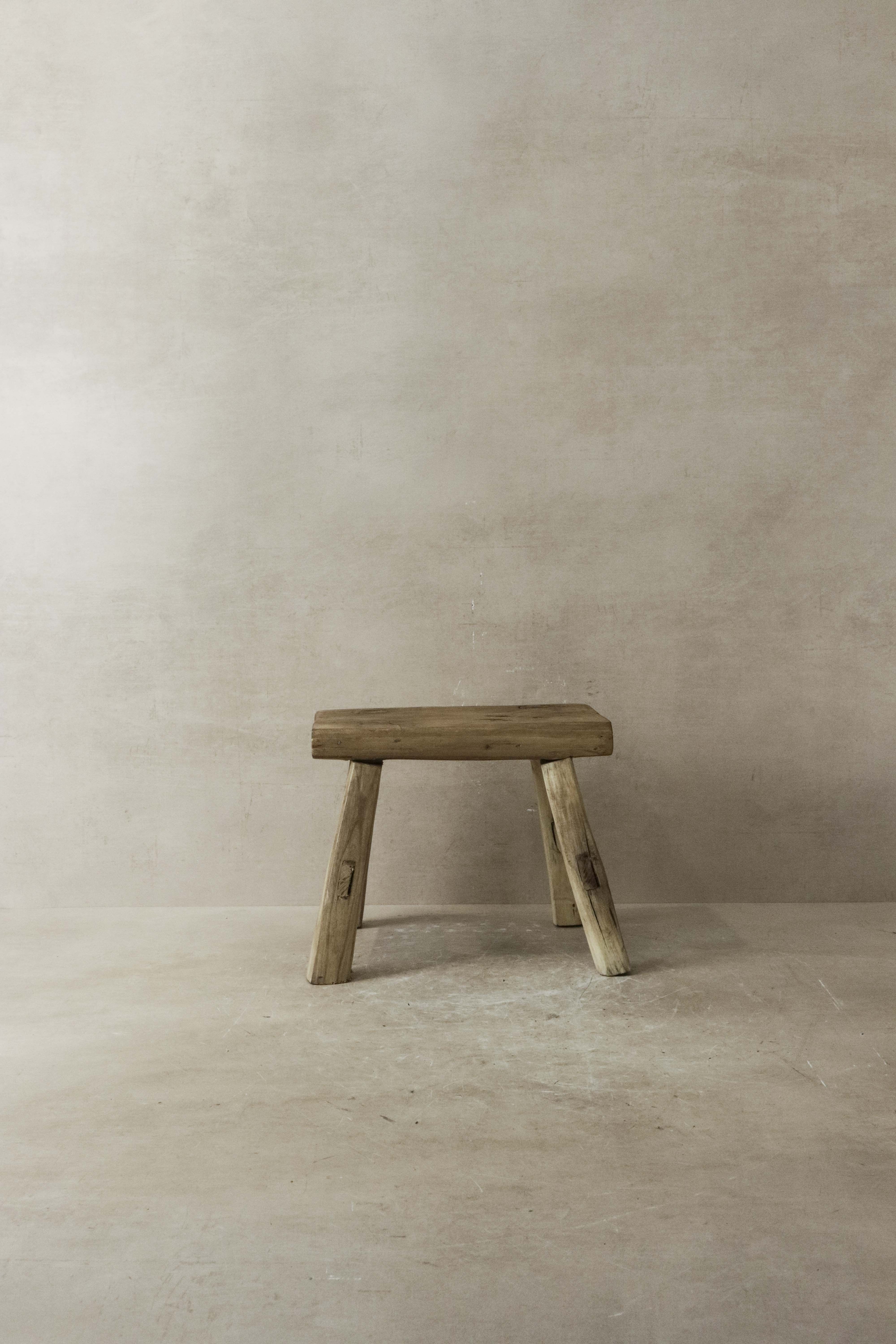 Rustikaler Vintage-Hocker aus Ulmenholz - Klein - Nr. 16