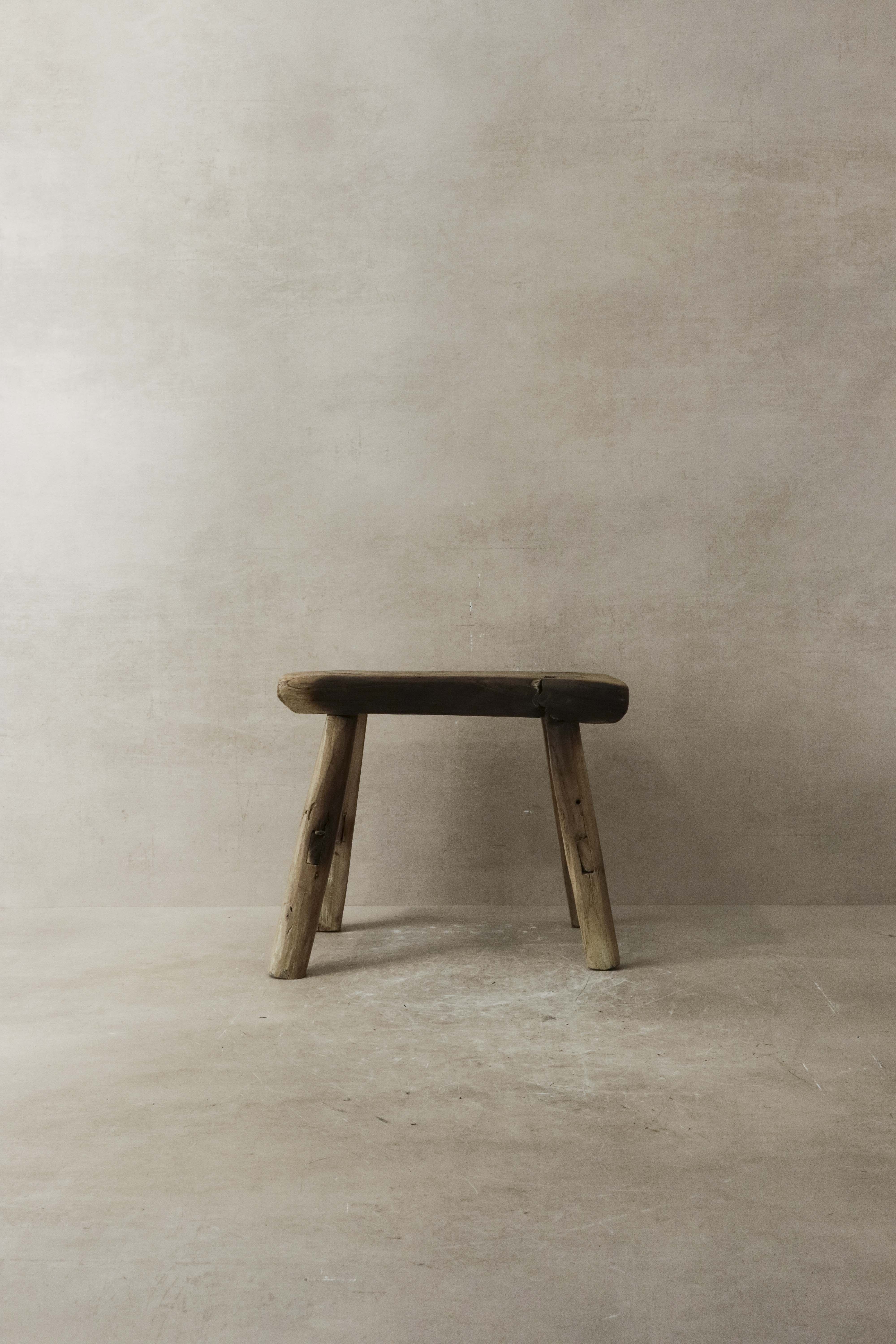 Rustikaler Vintage-Hocker aus Ulmenholz - Klein - Nr. 15