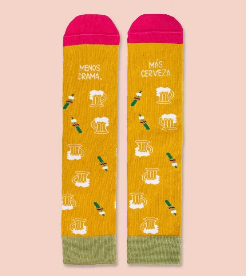 "Weniger Drama, mehr Bier" Socken