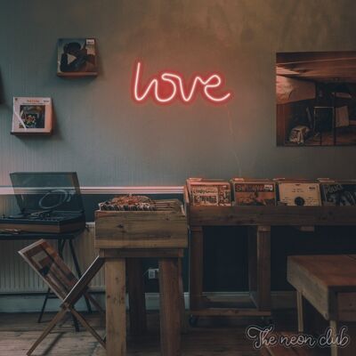 Love ❤️ 59cm x 26 cm