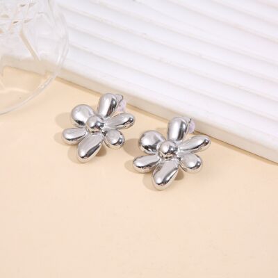Pendientes de flores bañados en plata