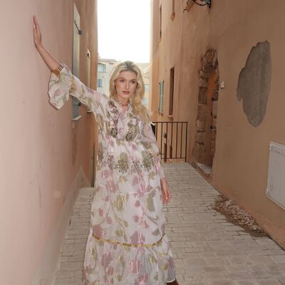 Long, flowing dress embroidered with sequins and rhinestones, with lining