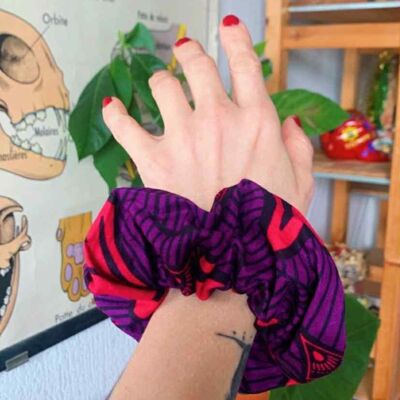 Large purple wax scrunchie
