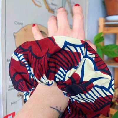Large Wax Scrunchie Wedding Flower
