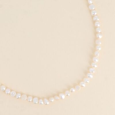 Collar con cordón - Perlas de agua dulce de 6 mm