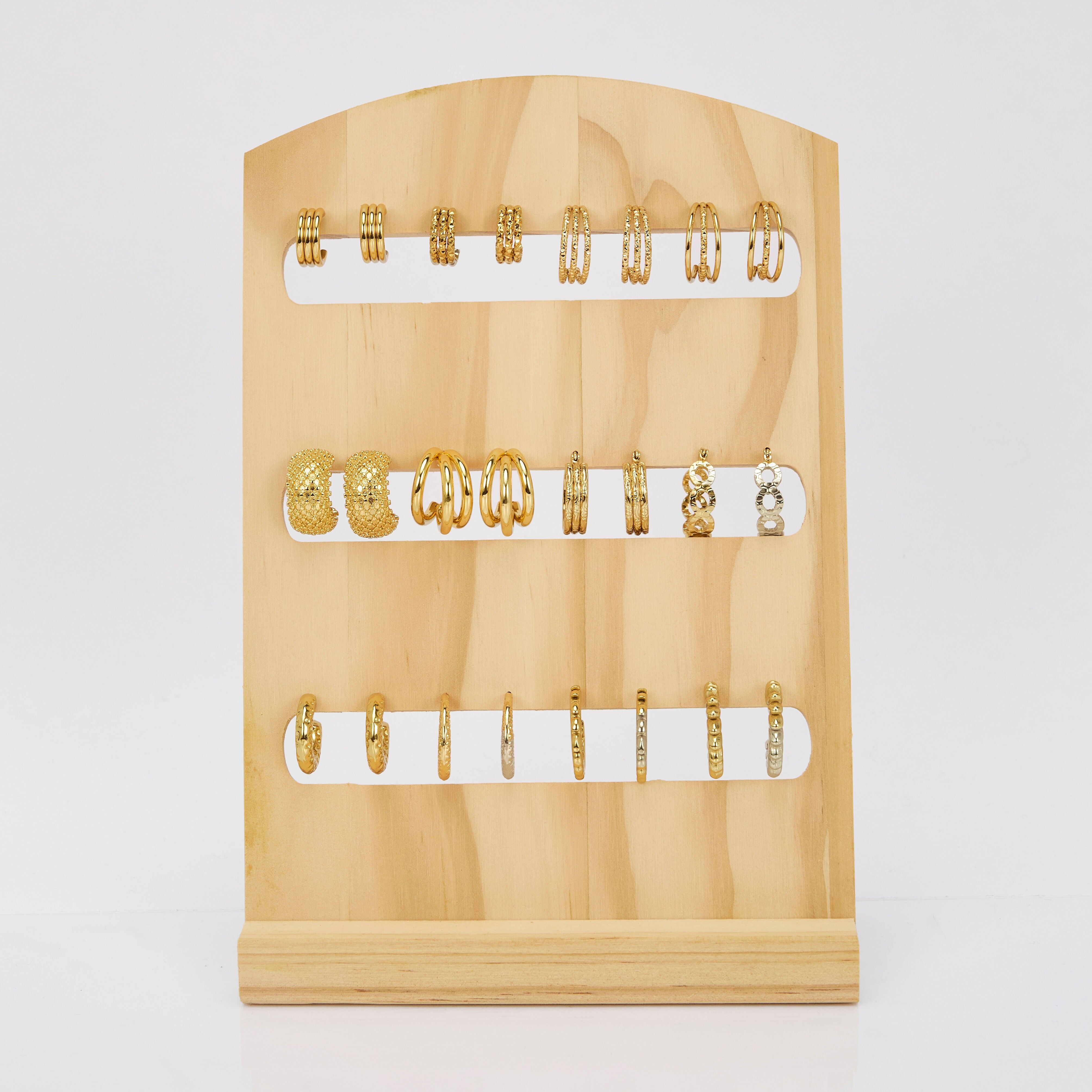 présentoir des boucles d'oreilles mini créoles dorées Acier inoxydable