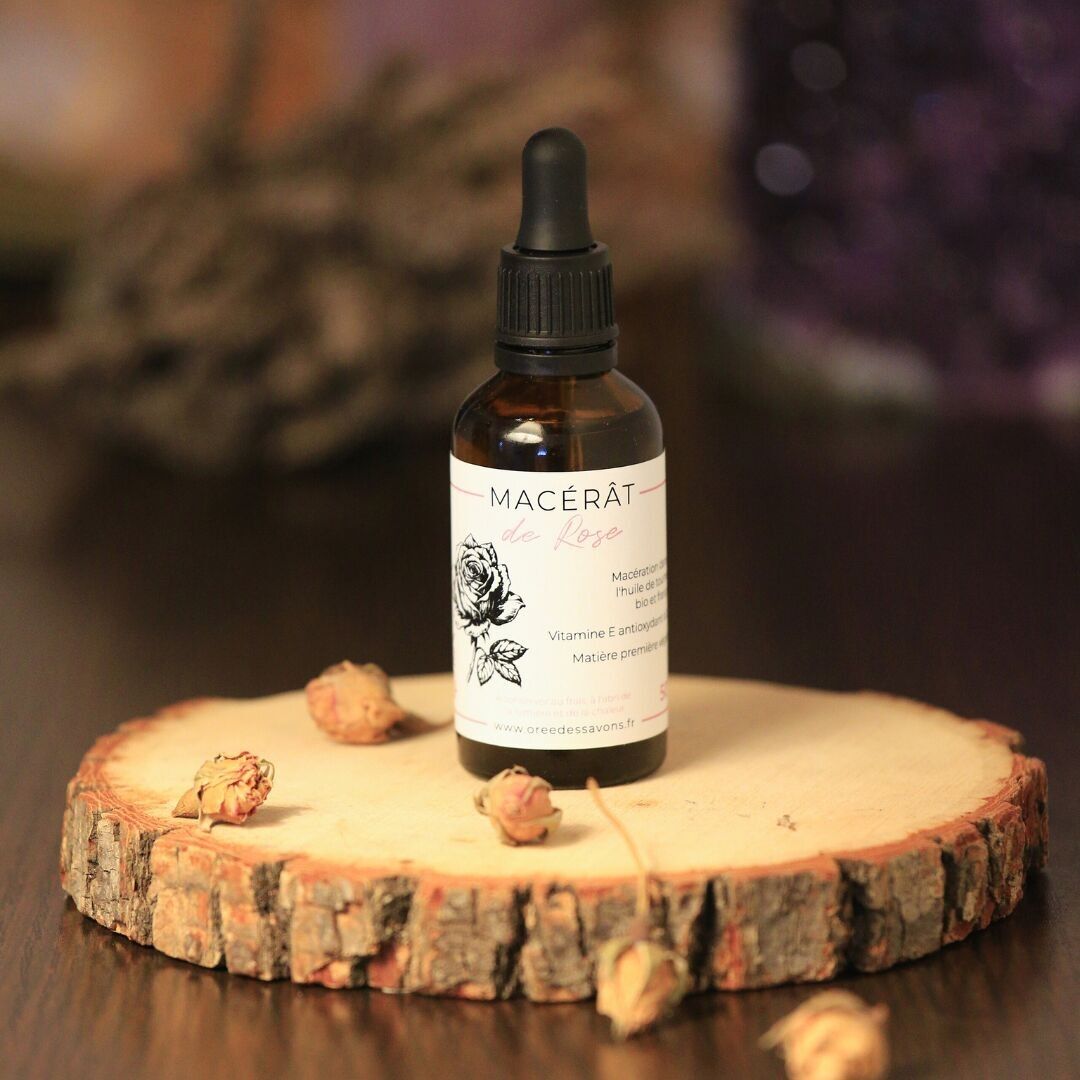 Rose Oil Macerate. dry, sensitive, mature skin. Soothing, calming, anti-redness. Face, body and hair. Flower macerate. Vegetable oil. Facial oil. Body oil. Hair and scalp oil. Nourish skin.Natural oil