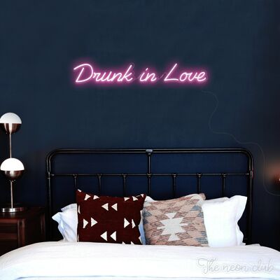 Drunk in Love 🥴💜 81cm x 17 cm