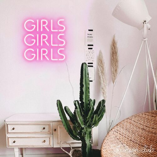 Girls Girls Girls 👧 40cm x 45 cm
