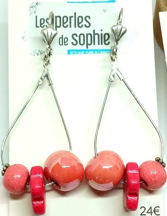 Pink oval hoop earrings