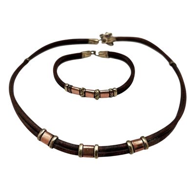 Conjunto cuero con detalles latón y cobre artesanal_2