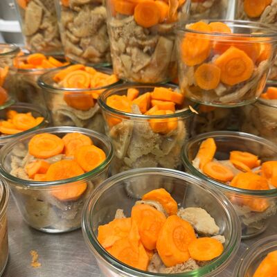 Farmhouse Veal Blanquette – Creamy sauce & tender vegetables (250 g / 450 g)