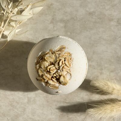 Honey & Organic Oats Vegan SLS-Free Handmade Bath Bomb