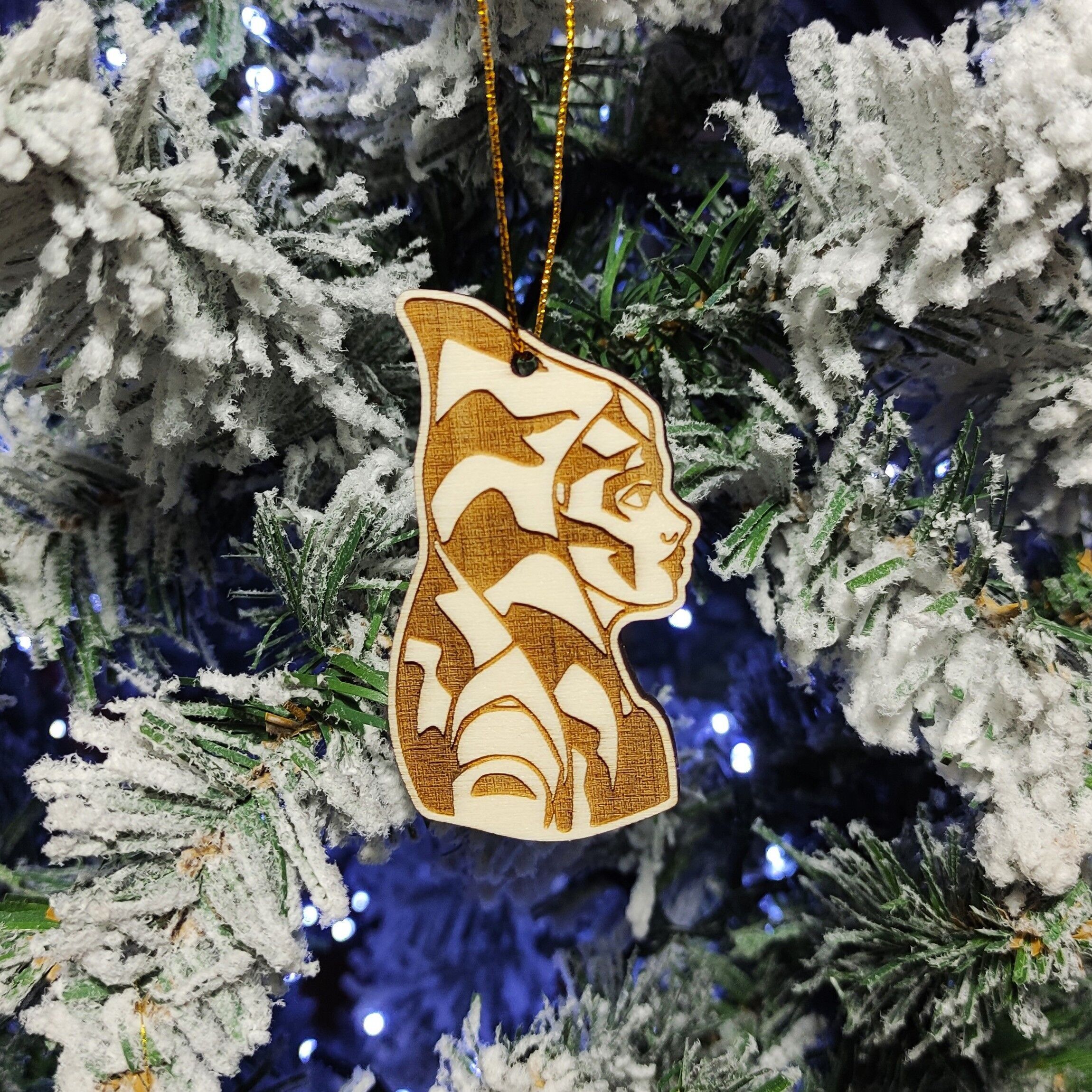 Star Wars Weihnachtsornament aus Holz – Ahsoka Tano Design