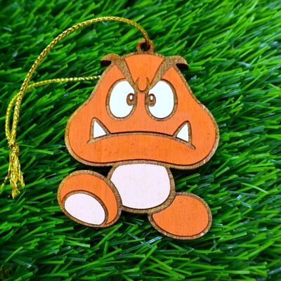 Décoration de Noël en bois colorée Super Mario - Goomba - Décoration rétro geek