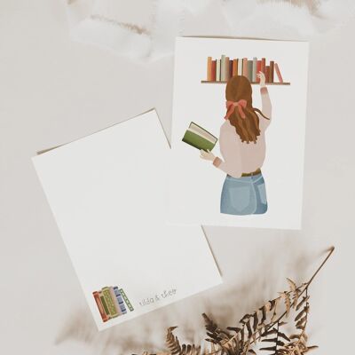 Donna in cartolina in libreria - Libreria