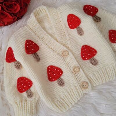 Cardigan corto lavorato a mano con tema rosa 3D vintage per bambina