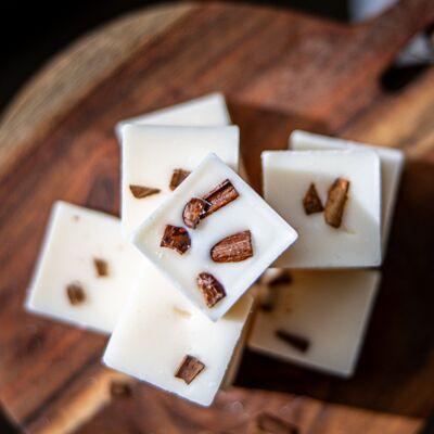SCENTED WAX MELTS - OUD WOOD