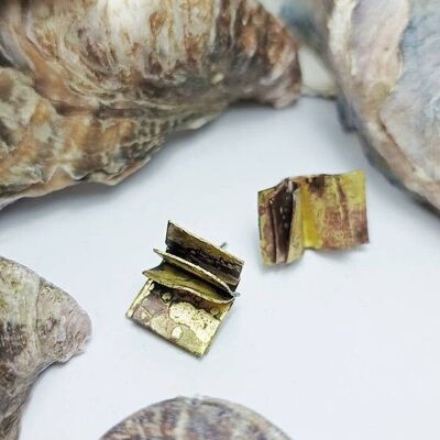 HOME Book Studs