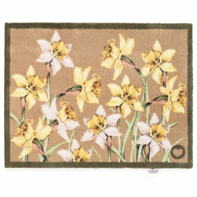 Alfombra de abrazos con flores de narcisos