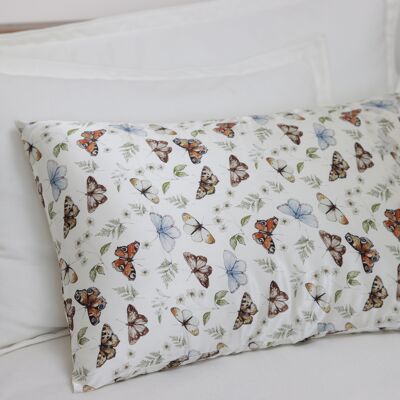Butterfly Garden Silk Pillowcase – White Mulberry Silk Cushion Case with Nature-Inspired Print (48x74cm)