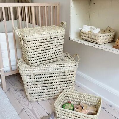 Handwoven Palm Leaf Storage Trunk – Natural Decorative Basket Chest (50cm)