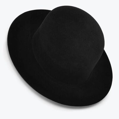 Wide Bri “hape” Hat Back-