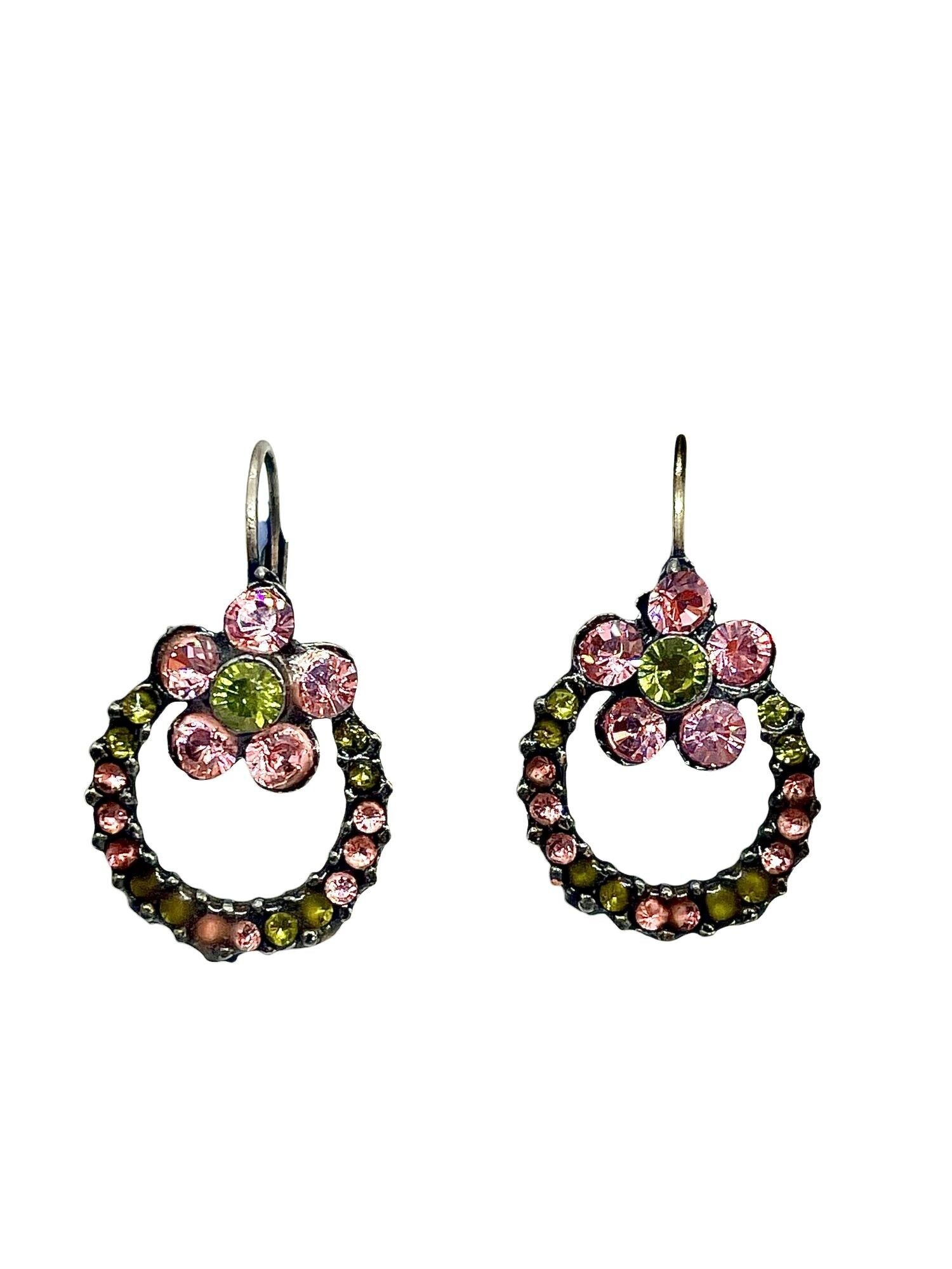 Blumen- und Creolenohrring aus Sw-Mix-Kristall