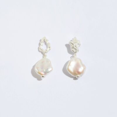 Boucles d'oreilles pendantes en argent vermeil et perles dépareillées | Boucles d'oreilles à tige en argent | Bijoux en perles