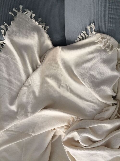 Hand-woven blanket "Göreme" - cream-white