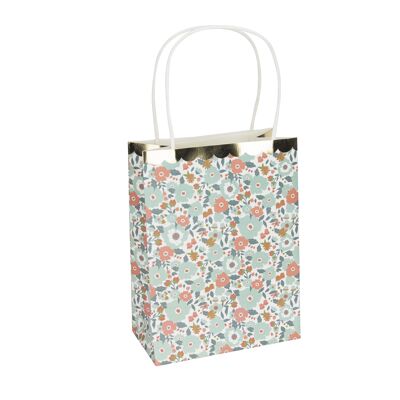 PAPER BAGS FLOWERS AND GOLD 4