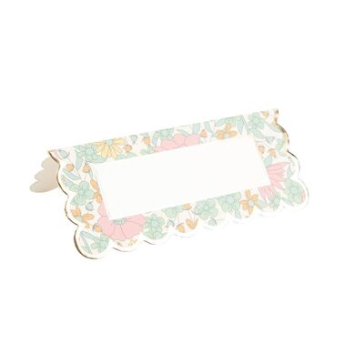 SHABBY SCALLOPED PLACE MARKERS X 8PCS