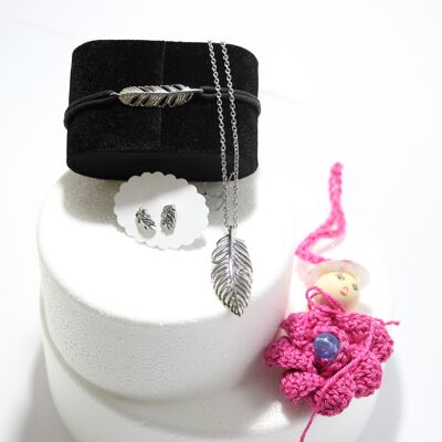 Conjunto pluma 2 colgantes + cadena, pendientes, pulsera