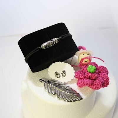 Conjunto pluma 3 colgantes + cadena, pendientes, pulsera