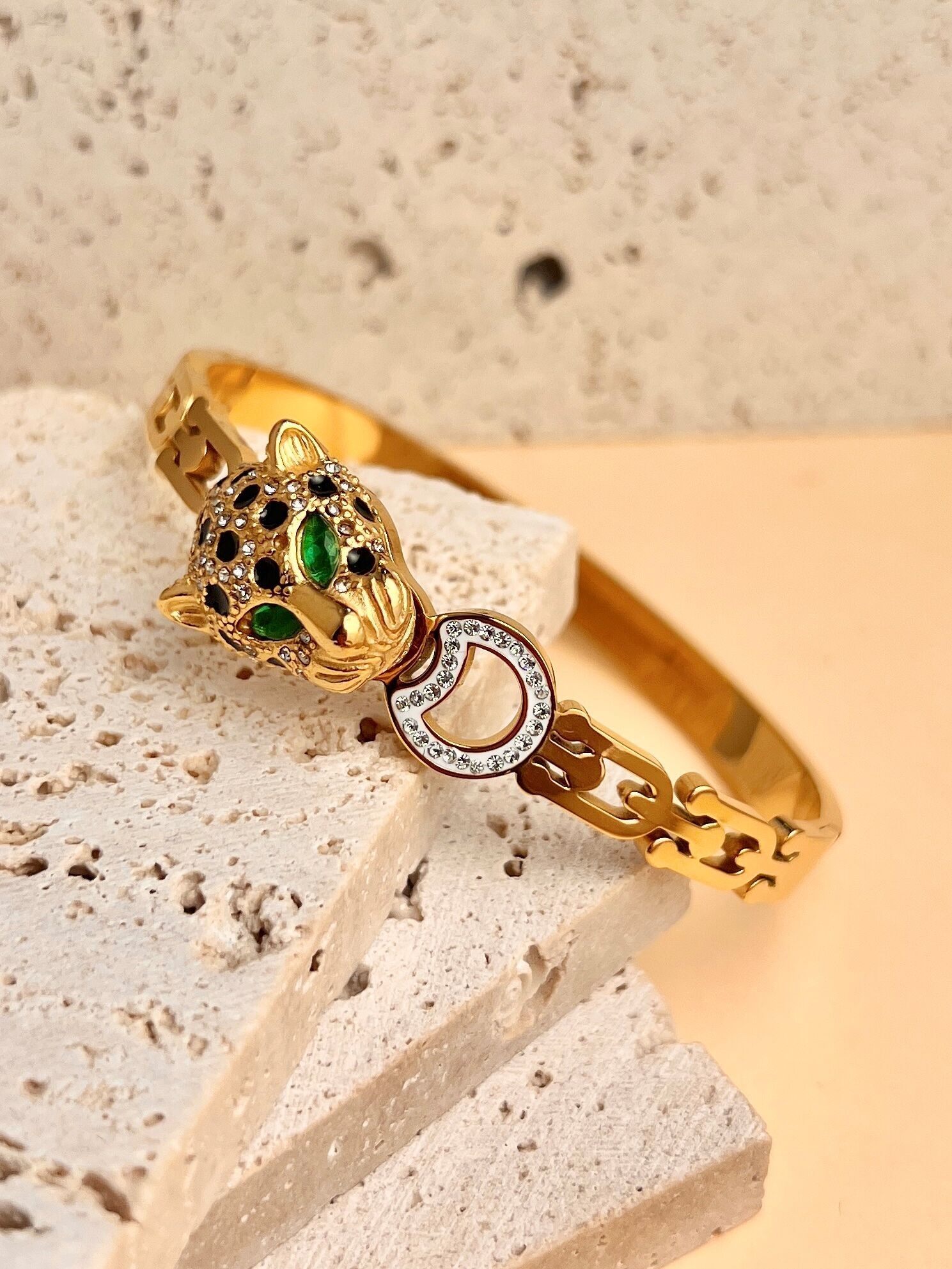 Leopard stainless steel bangle bracelet